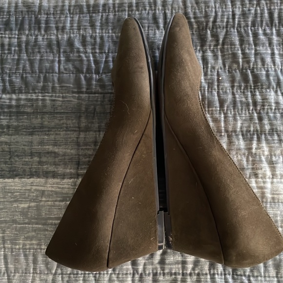 Chinese laundry olive suede wedges 9.5 ✨final reduction - Picture 4 of 5